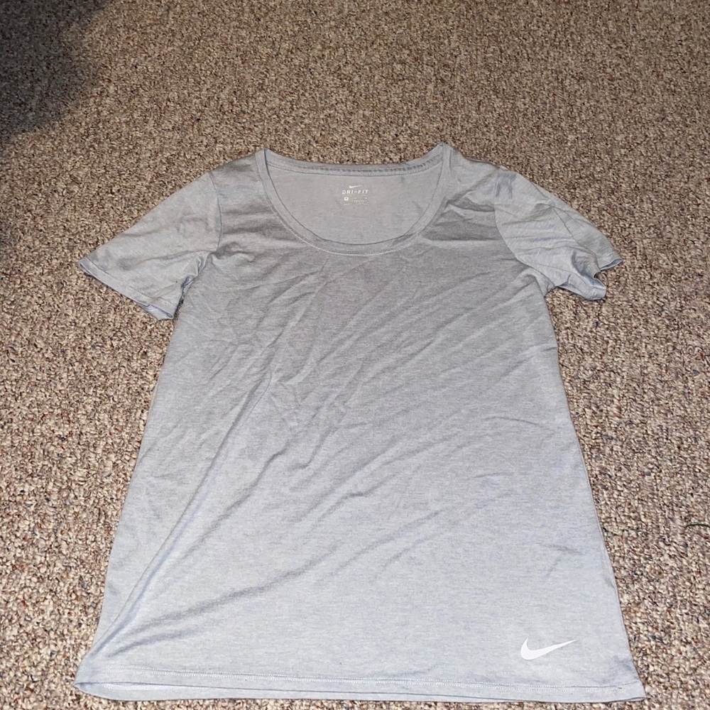 Nike tshirt